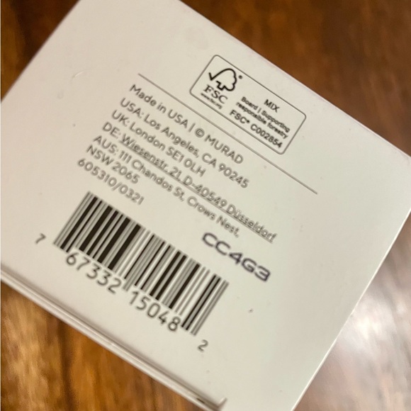 Murad Environmental Shield-Essential C Cleanser - Picture 5 of 5